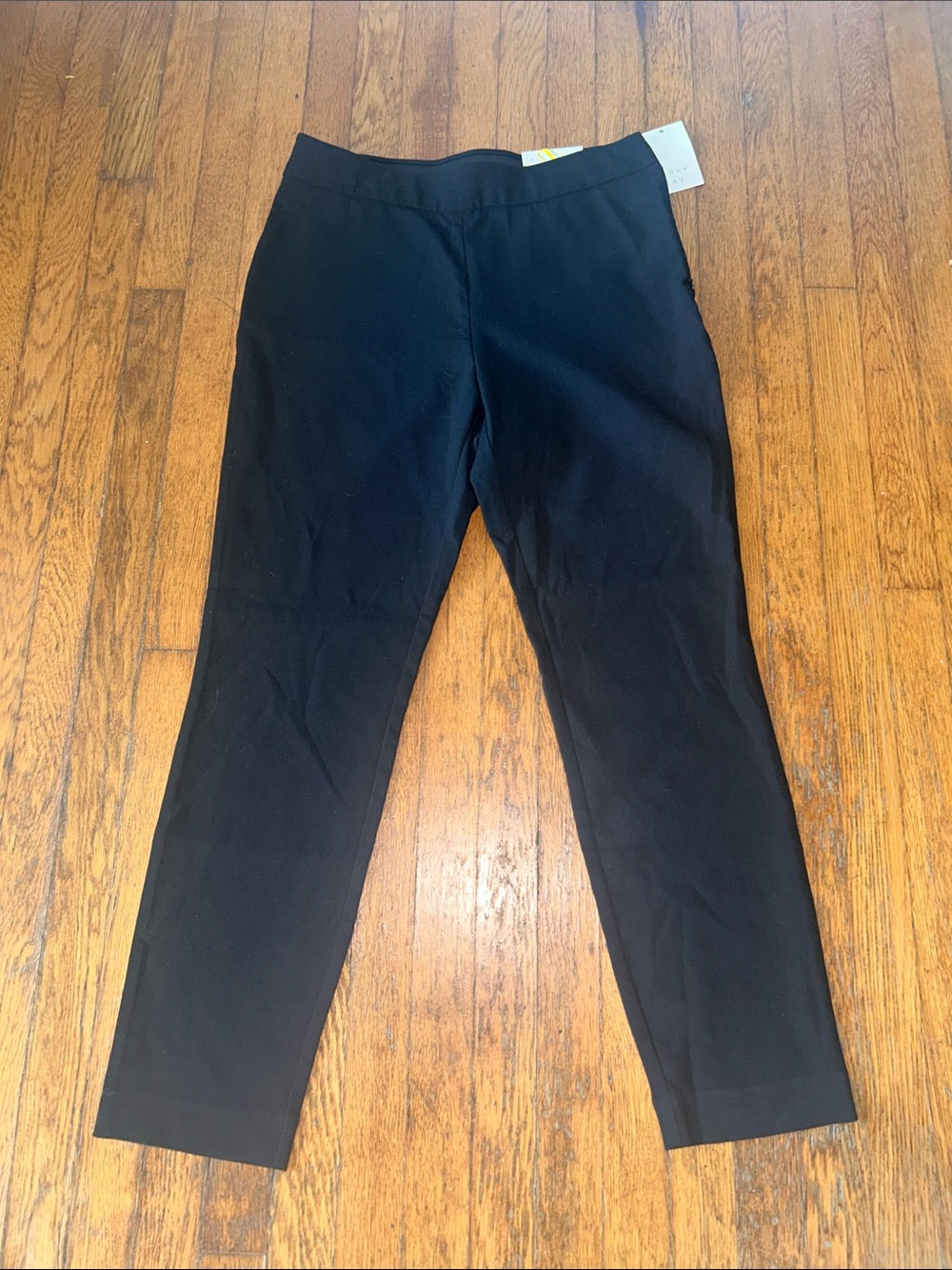 Jones New York Straight Leg Pull-On Pants Black Straight Leg Pants Size 8 NWT